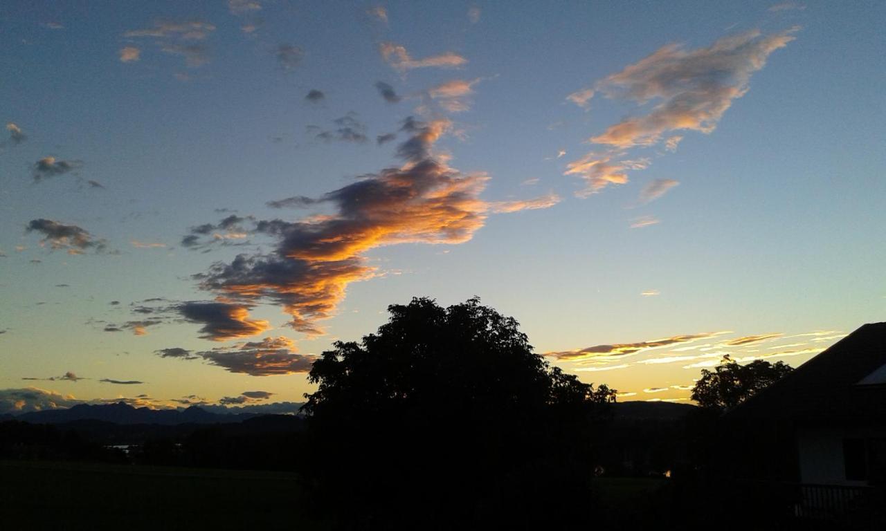 Ferienwohnung Chiemseezeit :-) - Familie Lechermann Gstadt am Chiemsee Kültér fotó